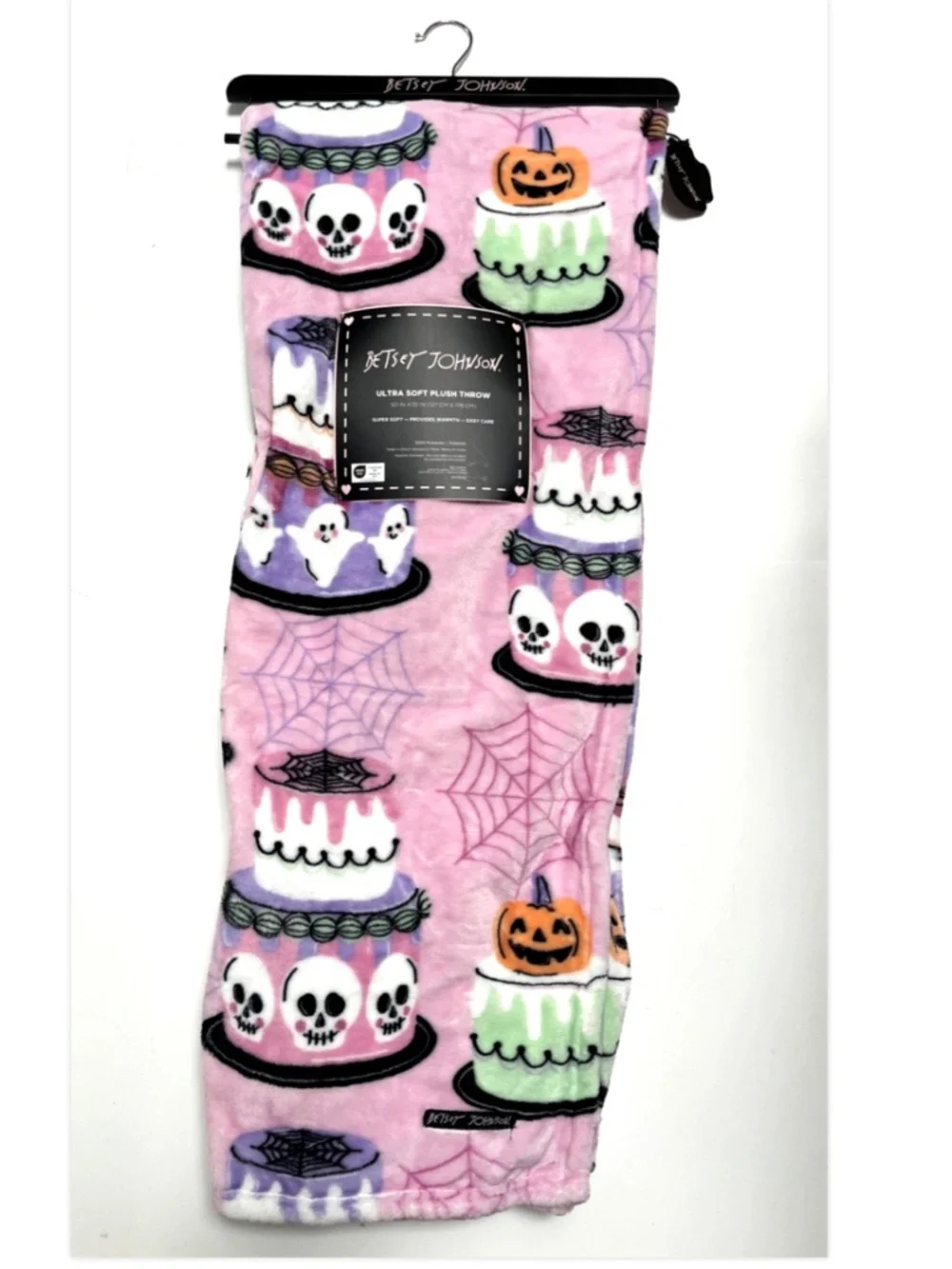 Betsey Johnson 💗💀 betsey